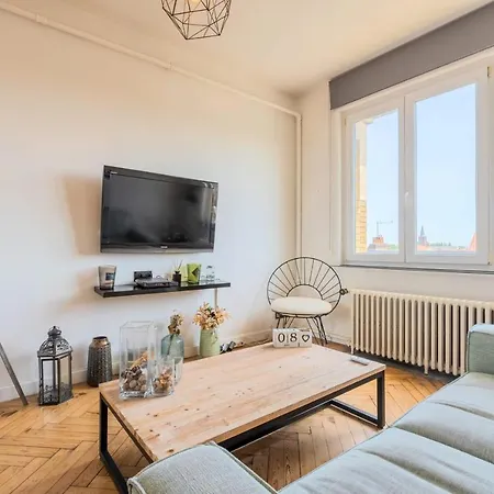 - Superb 2 Person Flat With Character Apartment