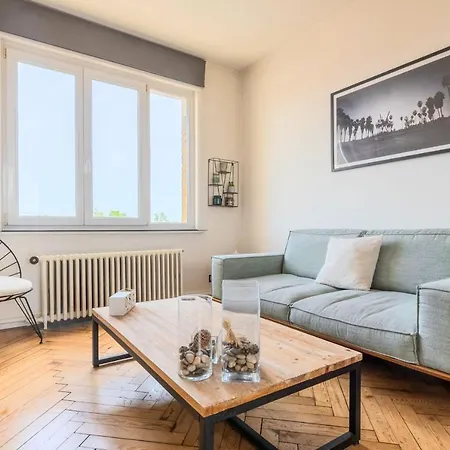 - Superb 2 Person Flat With Character *