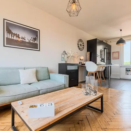 Apartment - Superb 2 Person Flat With Character