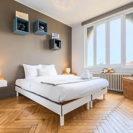 - Superb 2 Person Flat With Character Apartment Tourcoing
